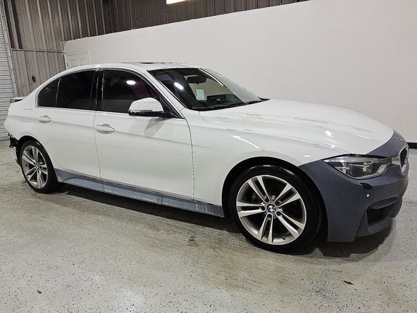 2018 BMW 330 SA — Passenger 3/4