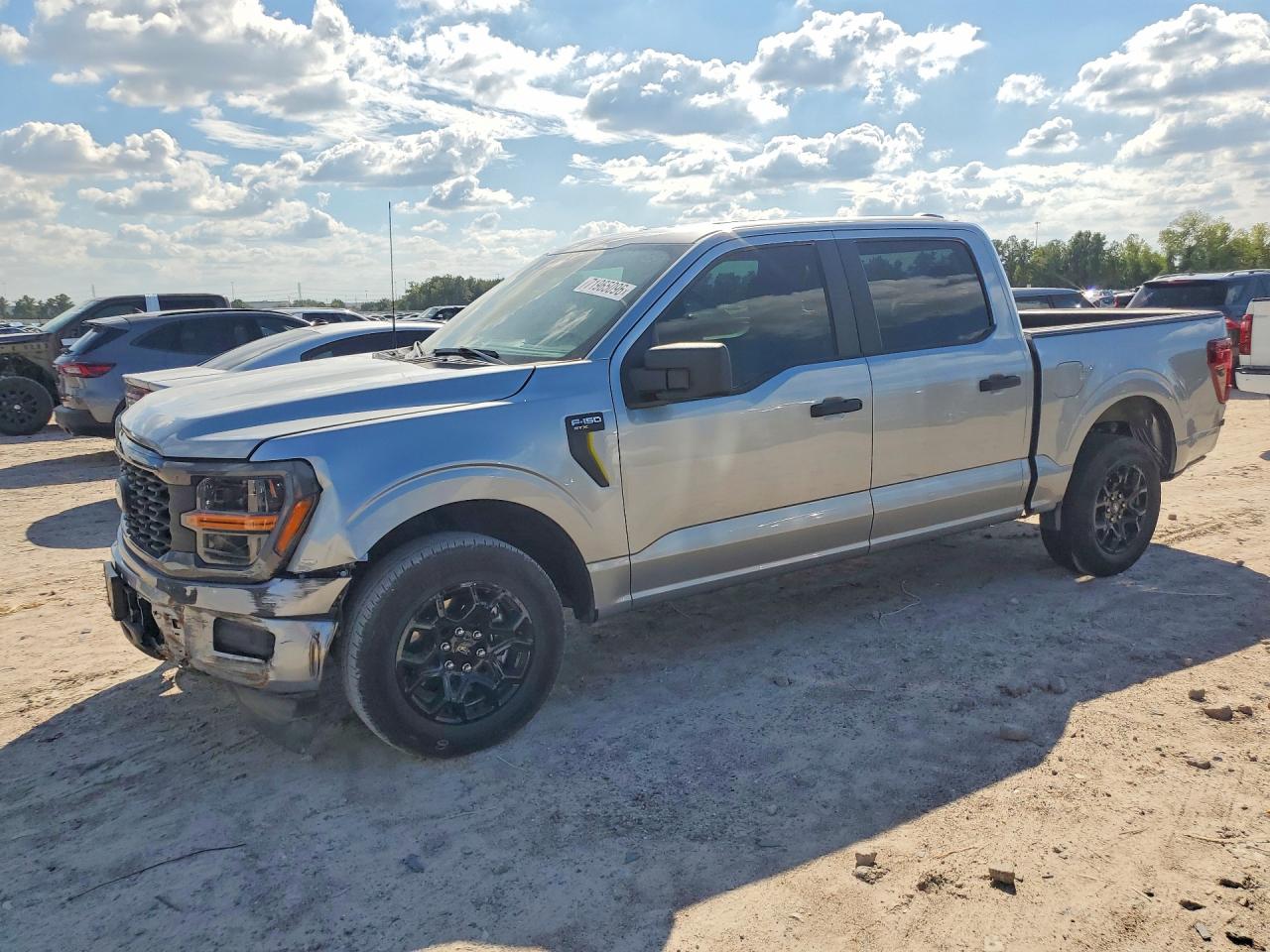2025 FORD F150 — Front 3/4