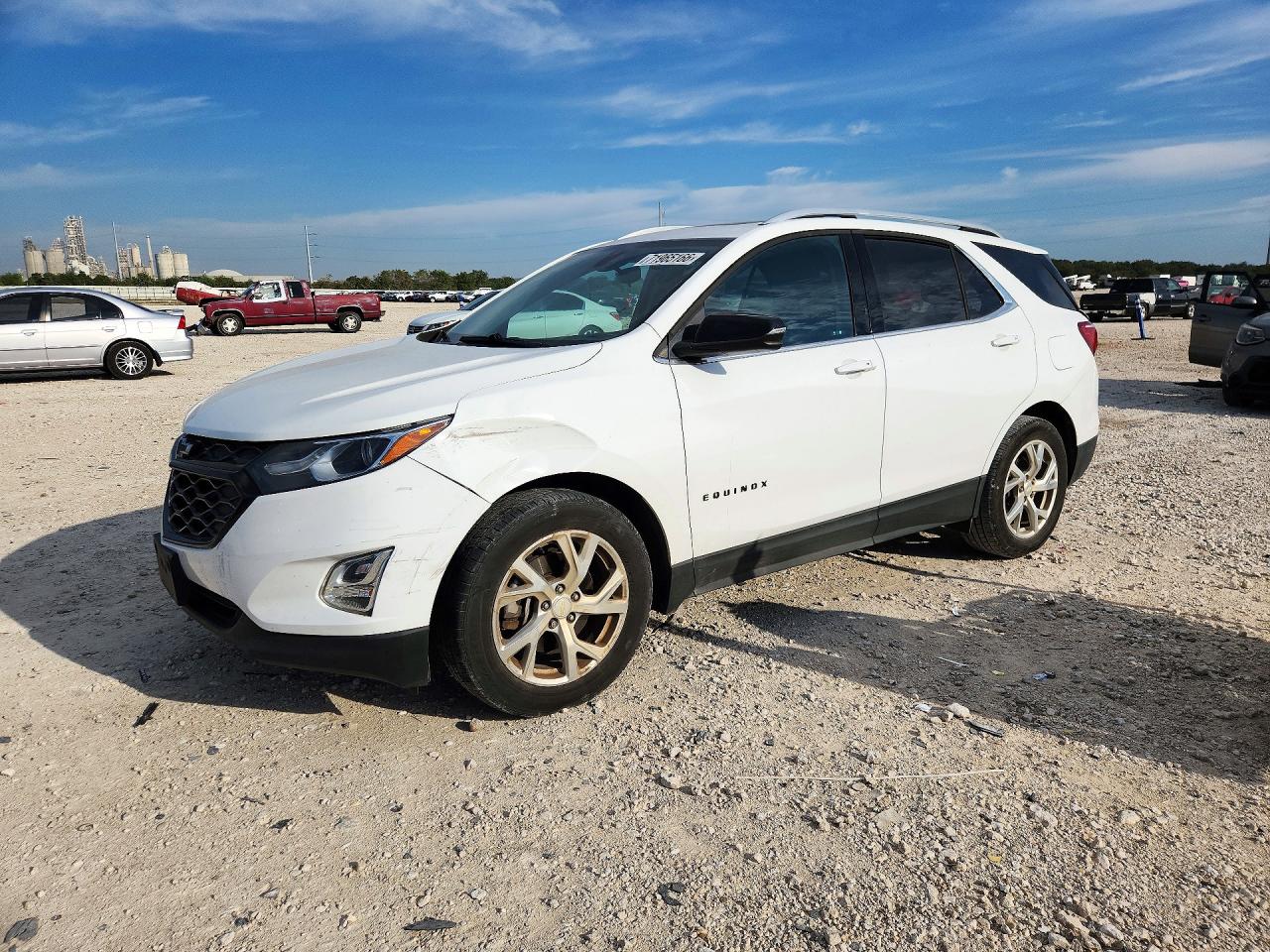 2019 CHEVROLET EQUINOX LT (2LT) — Front 3/4