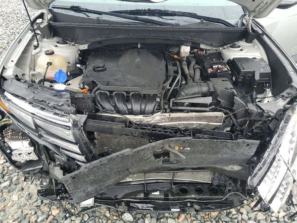 2022 HYUNDAI TUCSON SEL Convenience Pkg — Engine bay