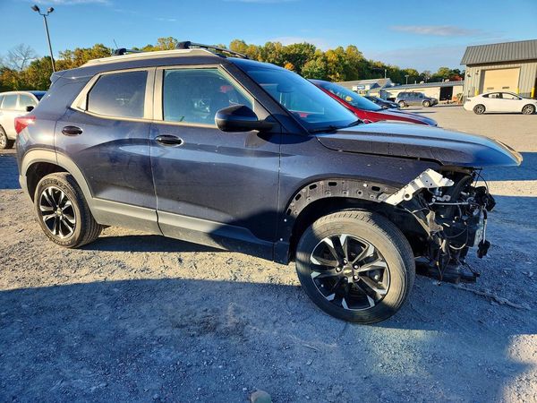 2021 CHEVROLET TRAILBLAZE LT — Passenger 3/4