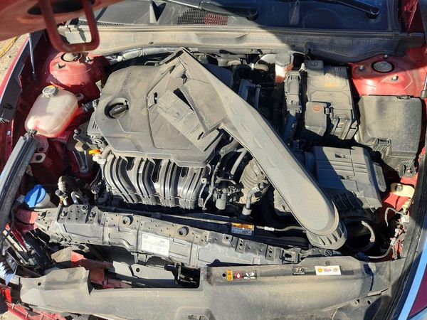 2023 HYUNDAI SONATA SEL — Engine bay
