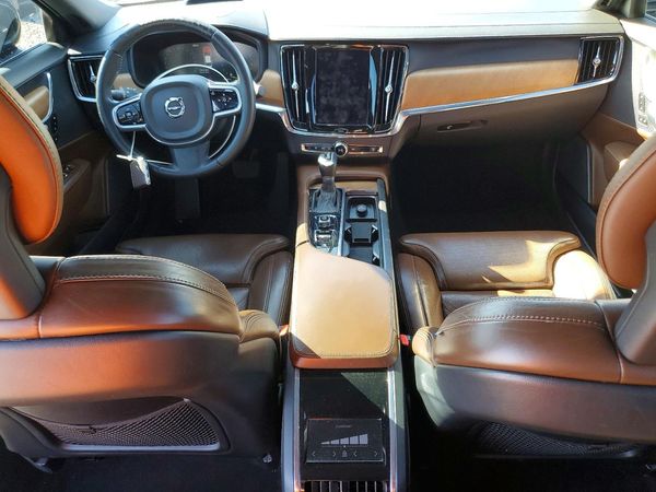 2018 VOLVO S90 Inscription — CKPT