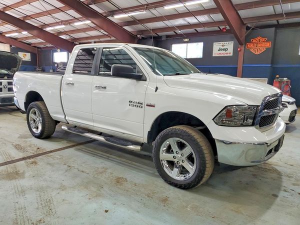 2014 RAM 1500 SLT — Passenger 3/4