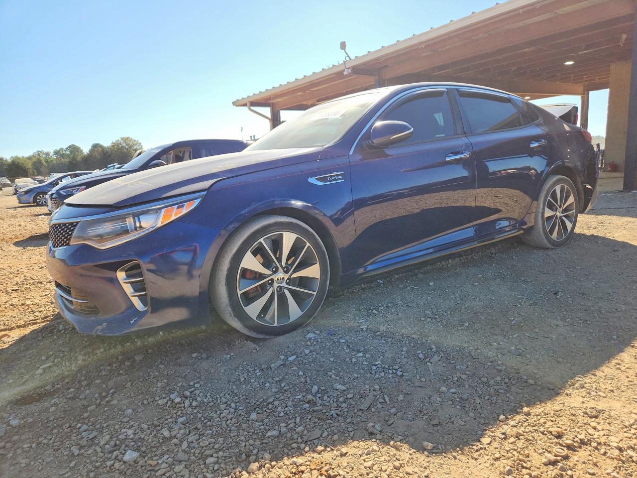 2016 KIA OPTIMA TOP — Front 3/4