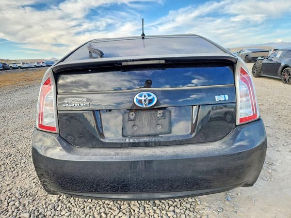 2015 TOYOTA PRIUS — DIRR