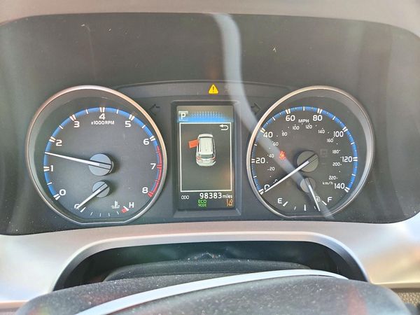 2017 TOYOTA RAV4 XLE — ODOM