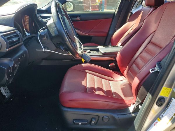 2018 LEXUS IS 300 — DENT