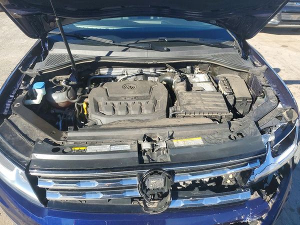 2021 VOLKSWAGEN TIGUAN — Engine bay