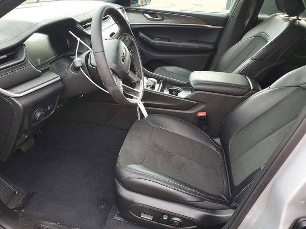 2026 JEEP GRAND CHEROKEE Base, Laredo — DENT