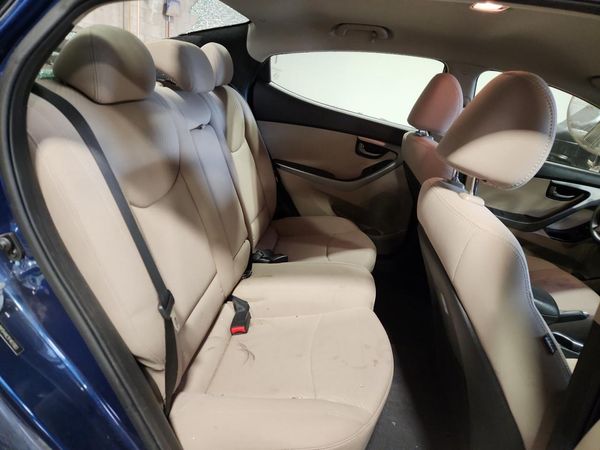 2015 HYUNDAI ELANTRA