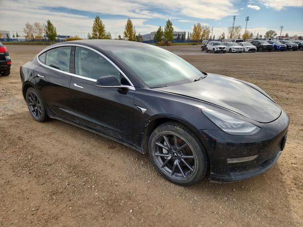 2019 TESLA MODEL 3 — Passenger 3/4