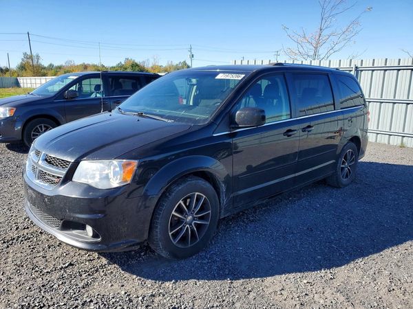 2016 DODGE CARAVAN SE — Front 3/4