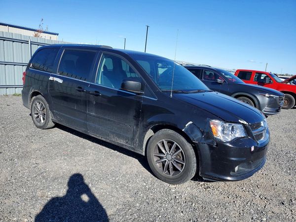 2016 DODGE CARAVAN SE — Passenger 3/4