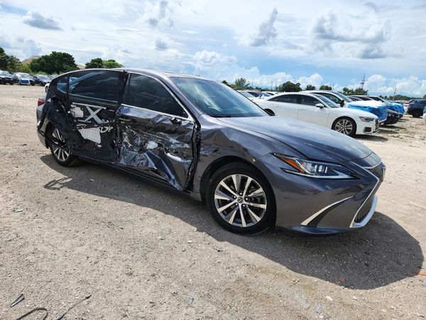 2021 LEXUS ES 350 350 Base — Passenger 3/4