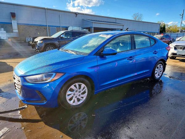2018 HYUNDAI ELANTRA — DSFA — Front 3/4