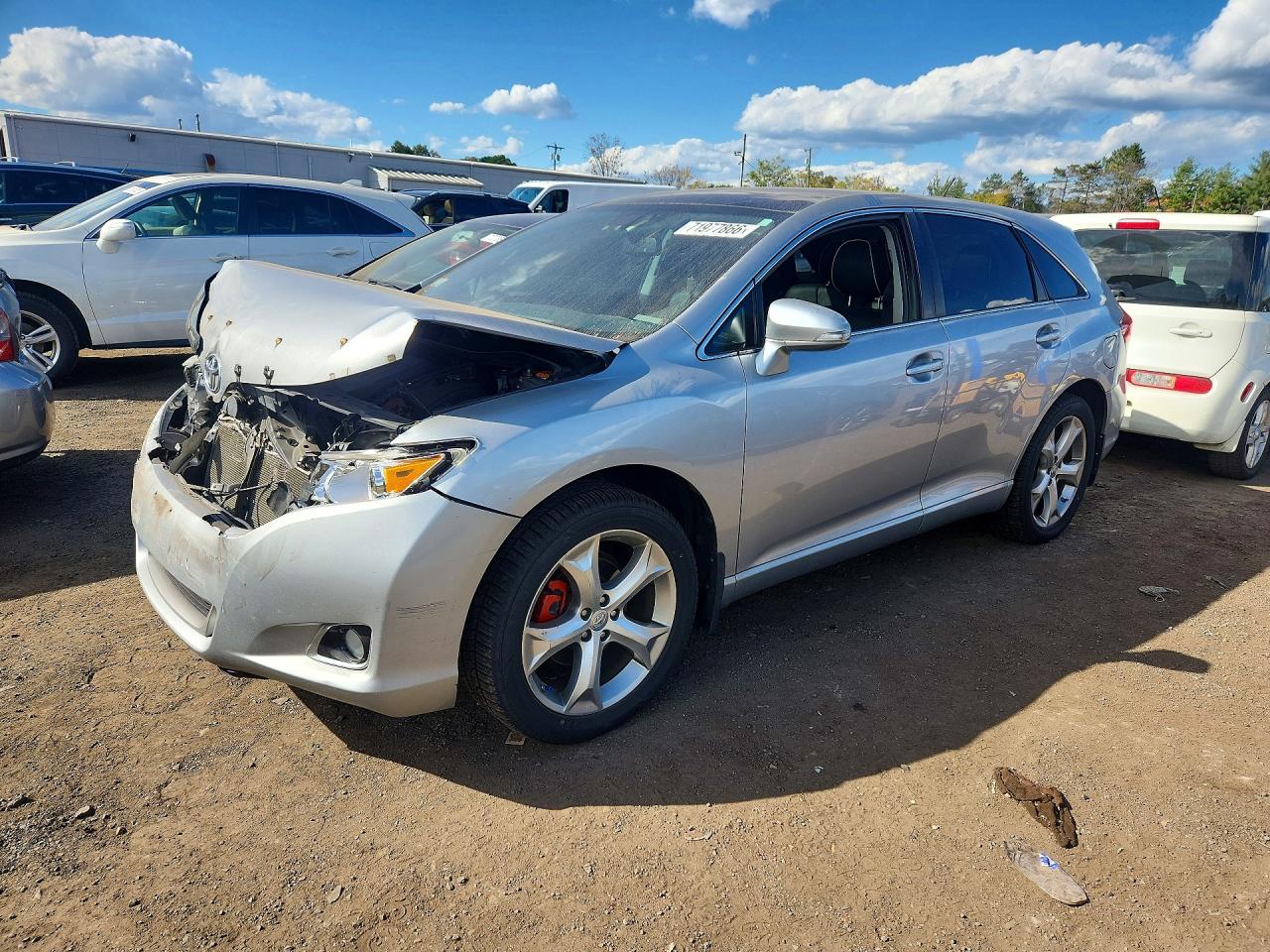 2015 TOYOTA VENZA XLE — Front 3/4