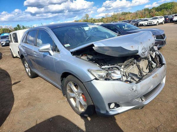 2015 TOYOTA VENZA XLE — Passenger 3/4