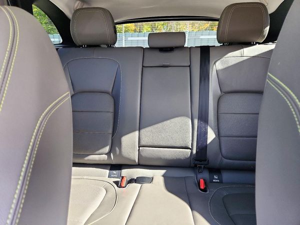 2018 JAGUAR F-PACE R Sport — SUVN