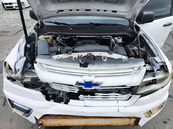 2016 CHEVROLET COLORADO Work Truck — Engine bay