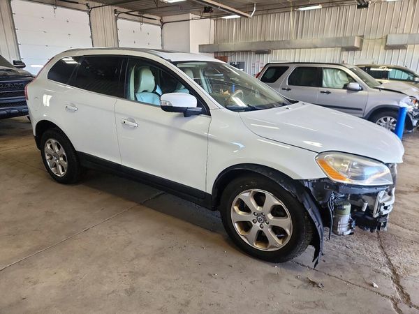 2012 VOLVO XC60 — Passenger 3/4