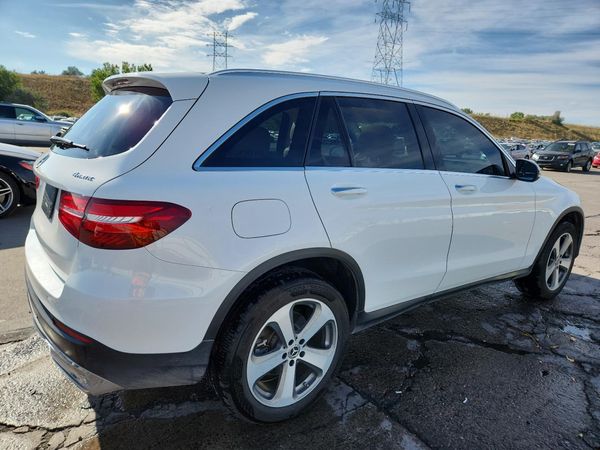 2017 MERCEDES-BENZ GLC GLC300 Base-4M