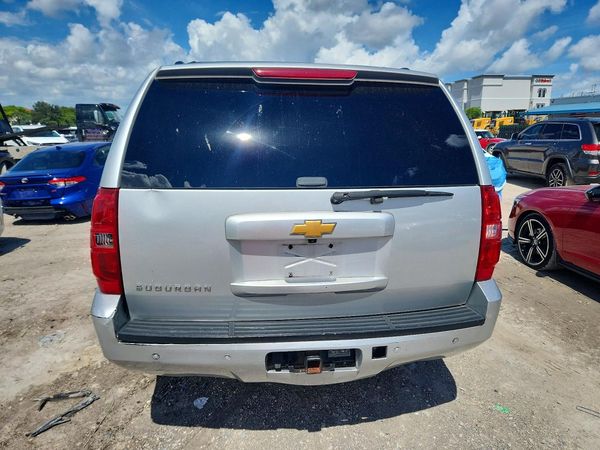 2014 CHEVROLET SUBURBAN LT — DIRR