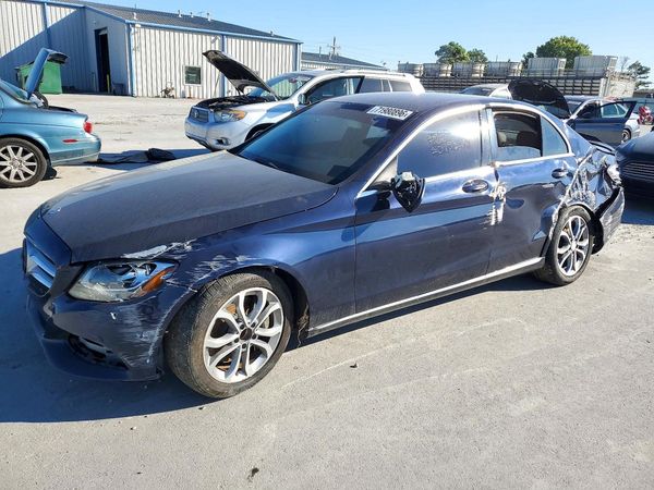 2015 MERCEDES-BENZ C — DSFA — Front 3/4