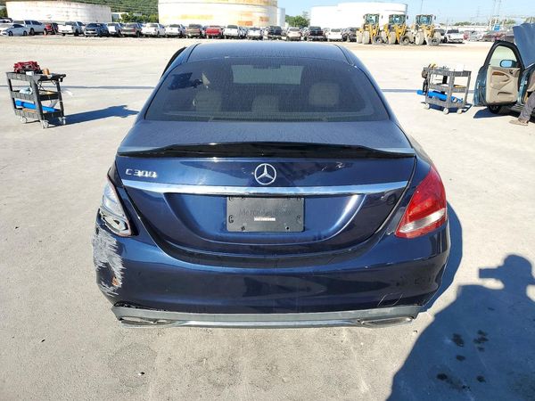 2015 MERCEDES-BENZ C Base — DIRR