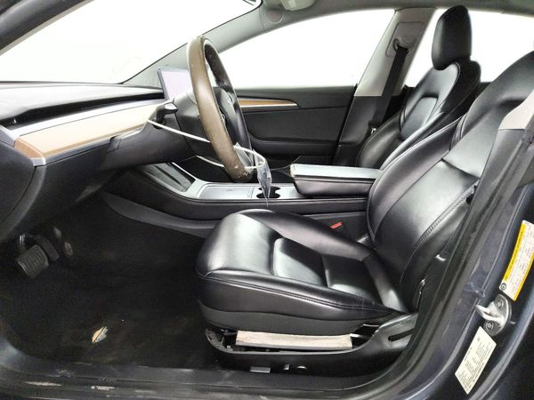 2022 TESLA MODEL 3 — DENT