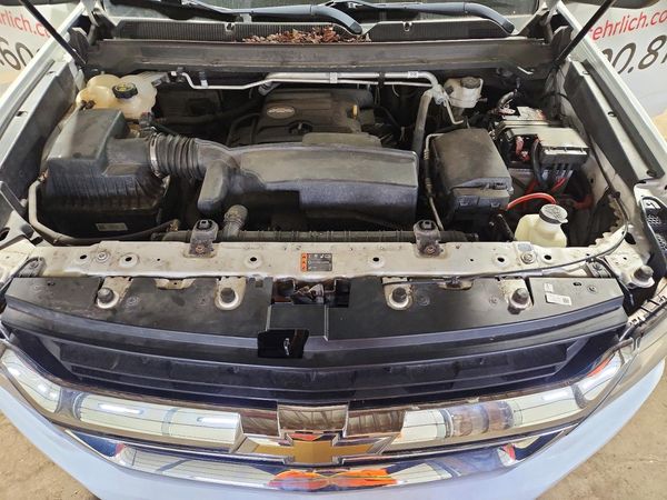 2019 CHEVROLET COLORADO Work Truck — Engine bay
