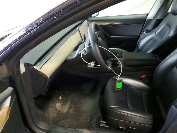 2022 TESLA MODEL 3 — DENT