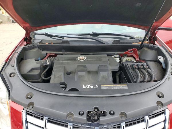 2014 CADILLAC SRX Performance — Engine bay