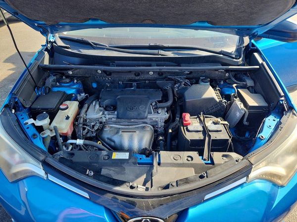 2016 TOYOTA RAV4 LE (X Grade) — Engine bay