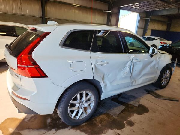 2020 VOLVO XC60 Momentum — PSRA
