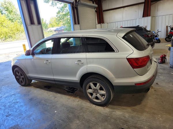 2013 AUDI Q7 Premium Plus — DSRA