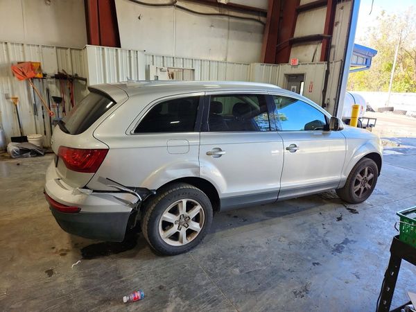 2013 AUDI Q7 Premium Plus — PSRA