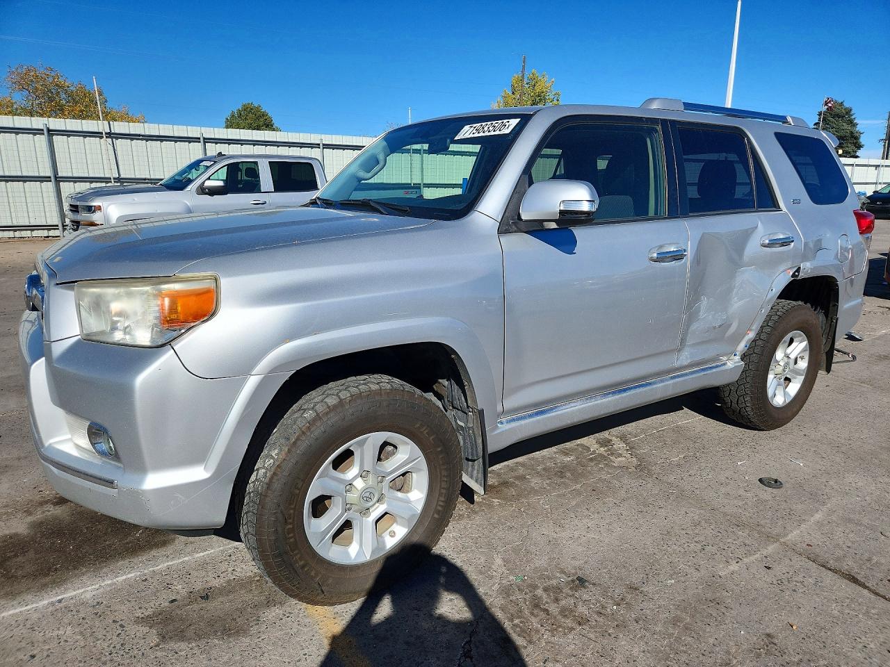 2013 TOYOTA 4RUNNER — Front 3/4