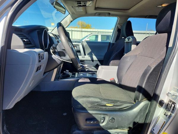 2013 TOYOTA 4RUNNER — DENT