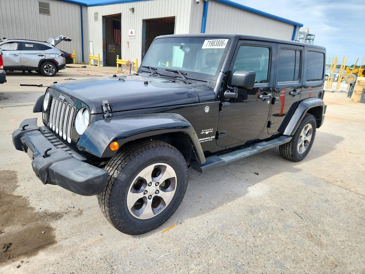 2016 JEEP WRANGLER UNLIMITED Sahara — Front 3/4