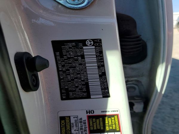2014 TOYOTA COROLLA L/LE — VINS