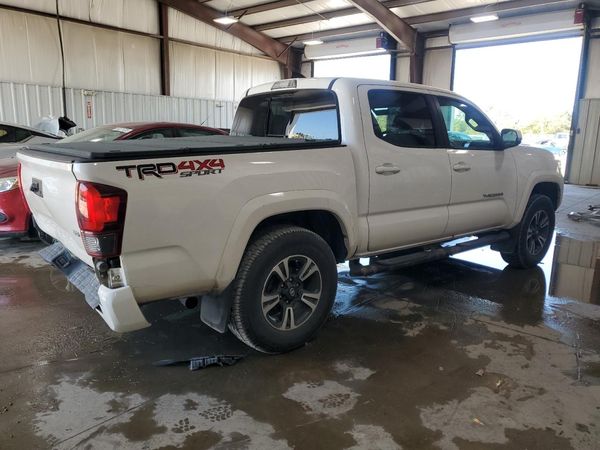 2019 TOYOTA TACOMA DOUBLE CAB SR5