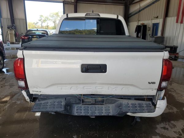 2019 TOYOTA TACOMA DOUBLE CAB SR5