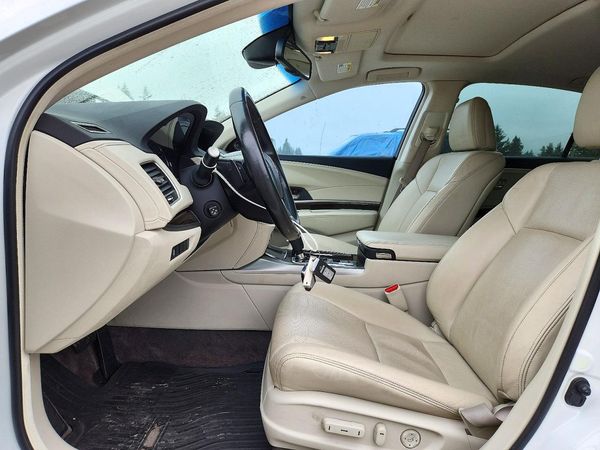 2014 ACURA RLX Tech — DENT