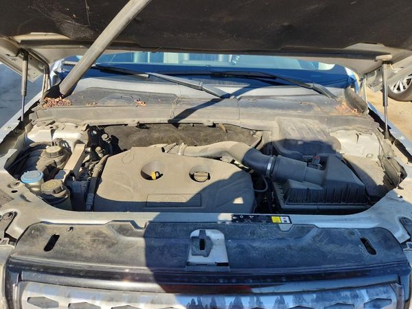 2013 LAND ROVER LR2 HSE — Engine bay