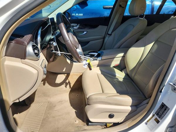 2015 MERCEDES-BENZ C 4-MATIC — DENT