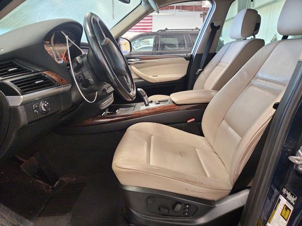 2013 BMW X5 xDrive35i — DENT