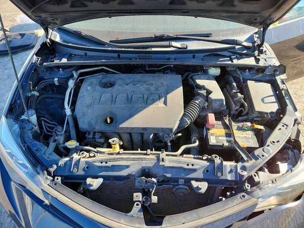 2017 TOYOTA COROLLA — Engine bay