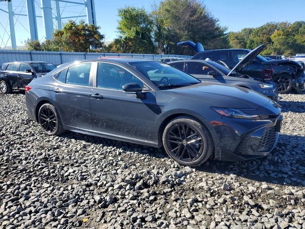 2026 TOYOTA CAMRY — Passenger 3/4
