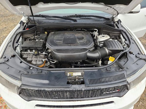 2019 DODGE DURANGO GT — Engine bay